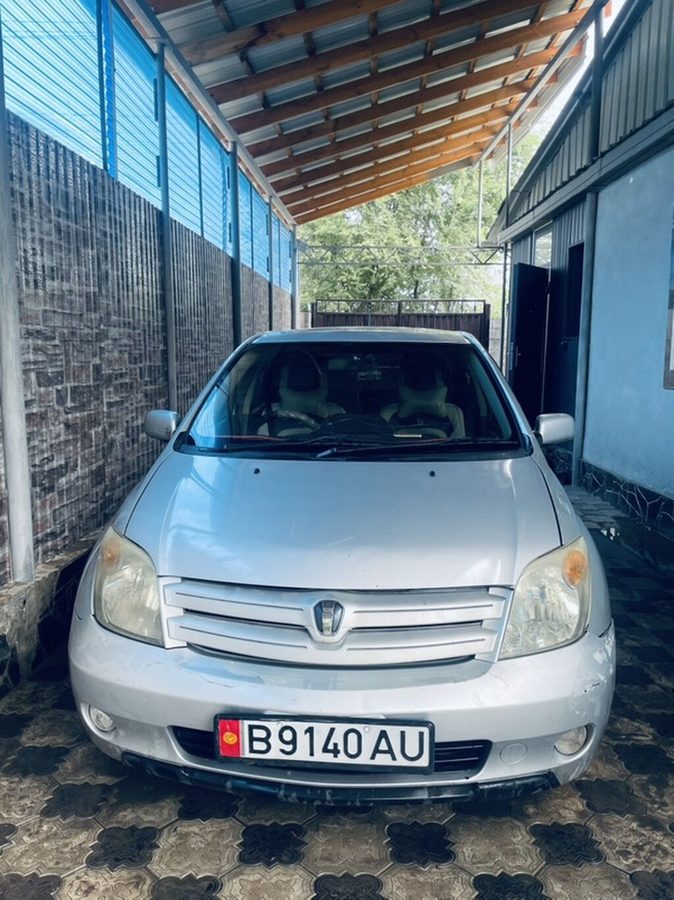 Toyota Ist