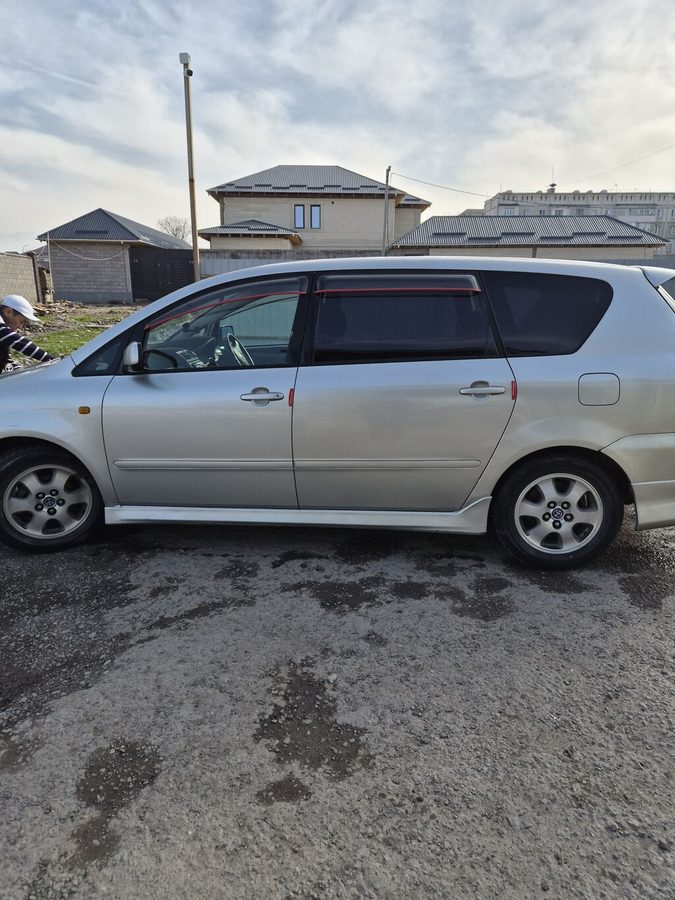 Toyota Ipsum