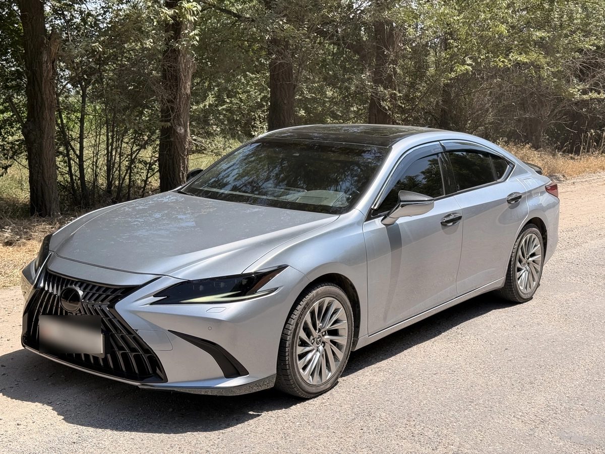 Lexus ES VII Рестайлинг 2023