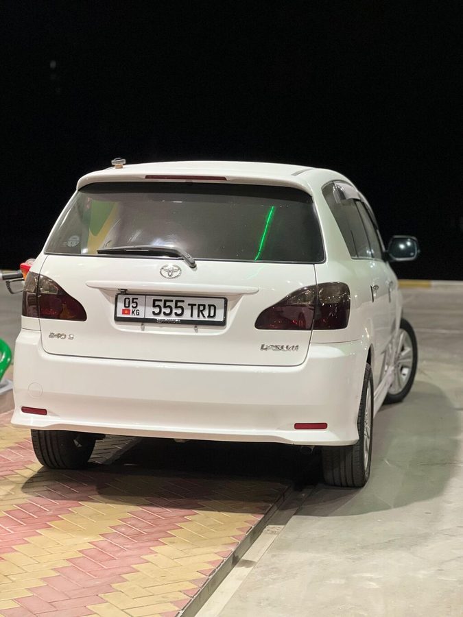 Toyota Ipsum