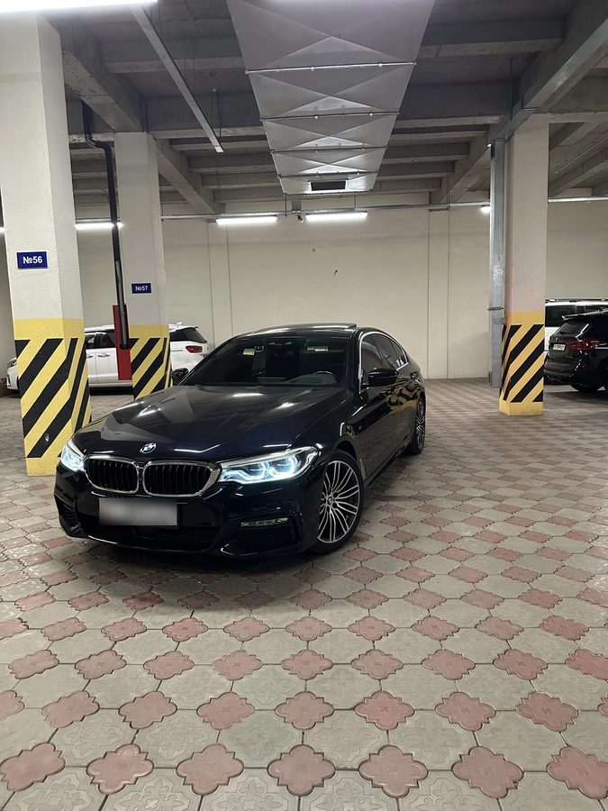 BMW 5 серии VII (G30/G31) 2019