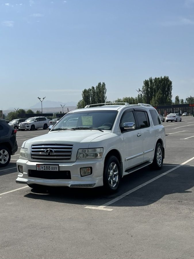 Infiniti QX56
