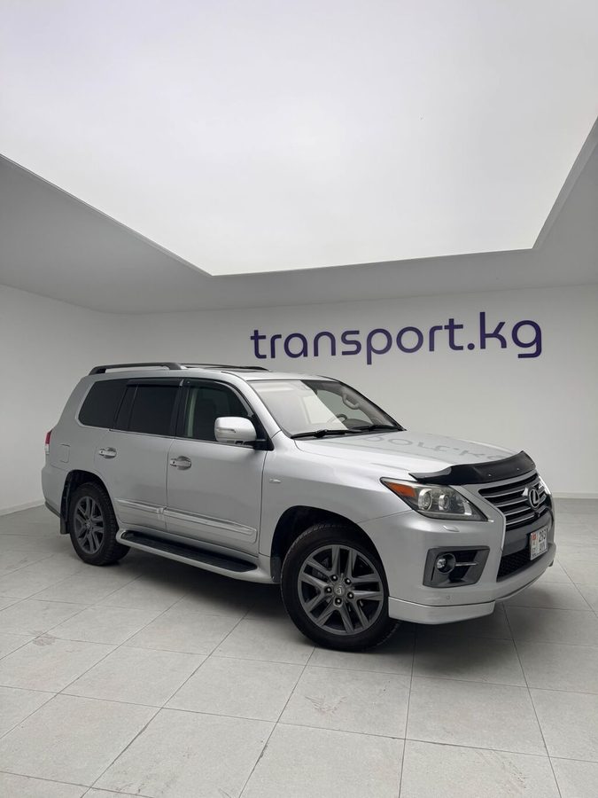 Lexus LX