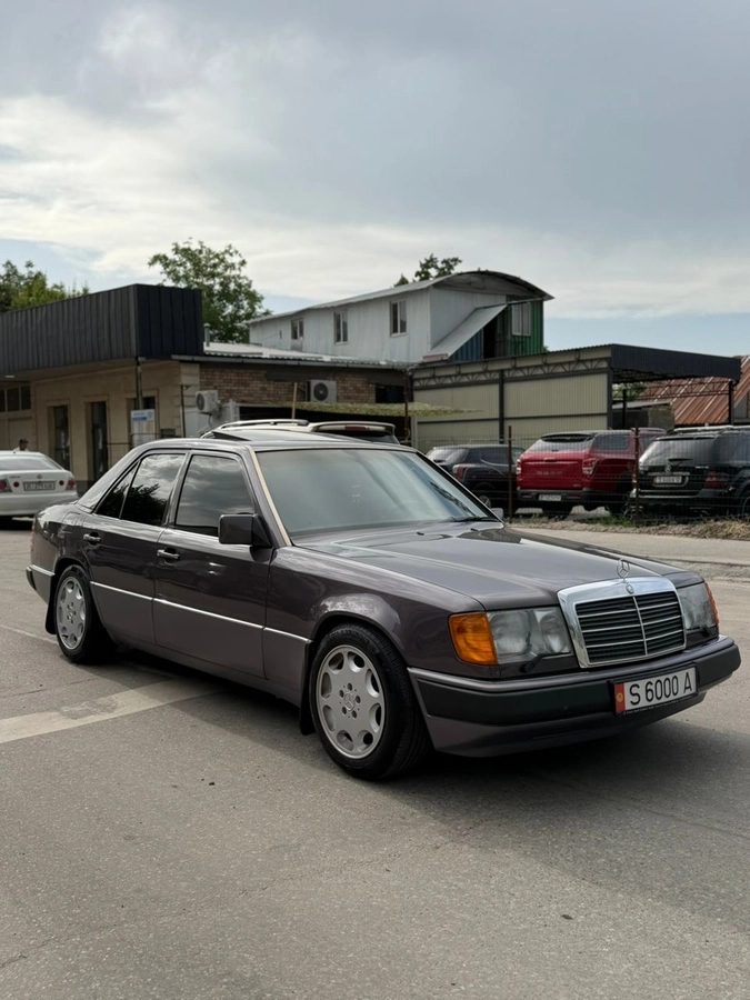 Mercedes-Benz E-Класс I (W124) 1992