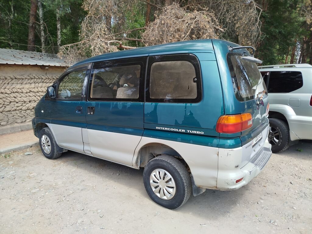 Mitsubishi Delica