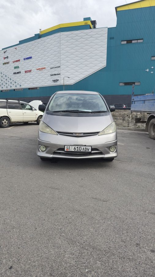 Toyota Estima