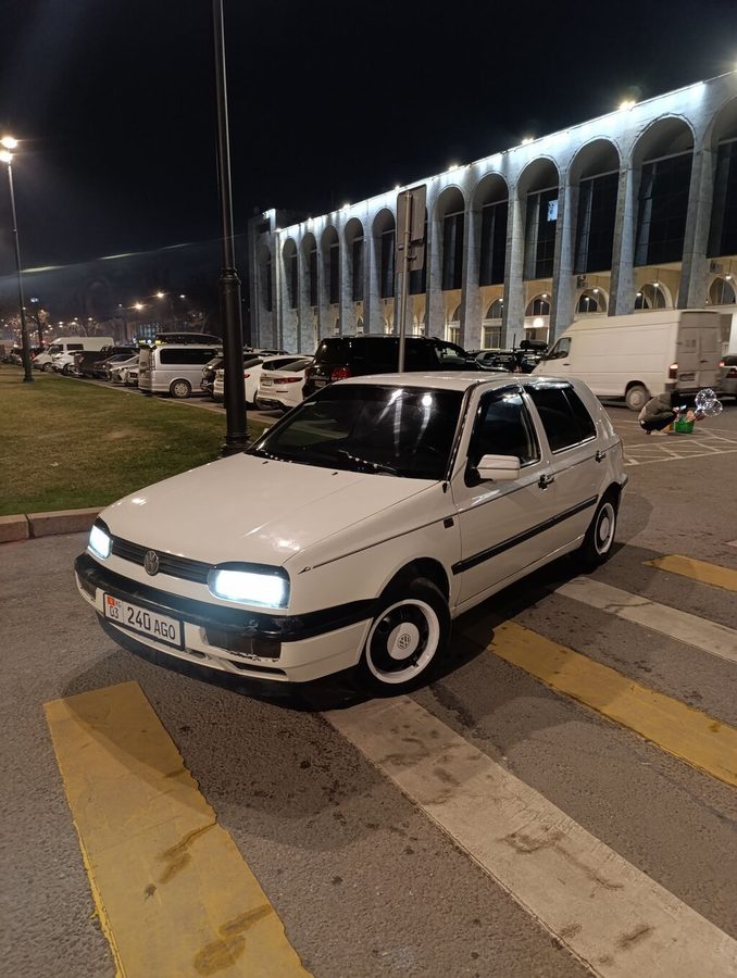 Volkswagen Golf