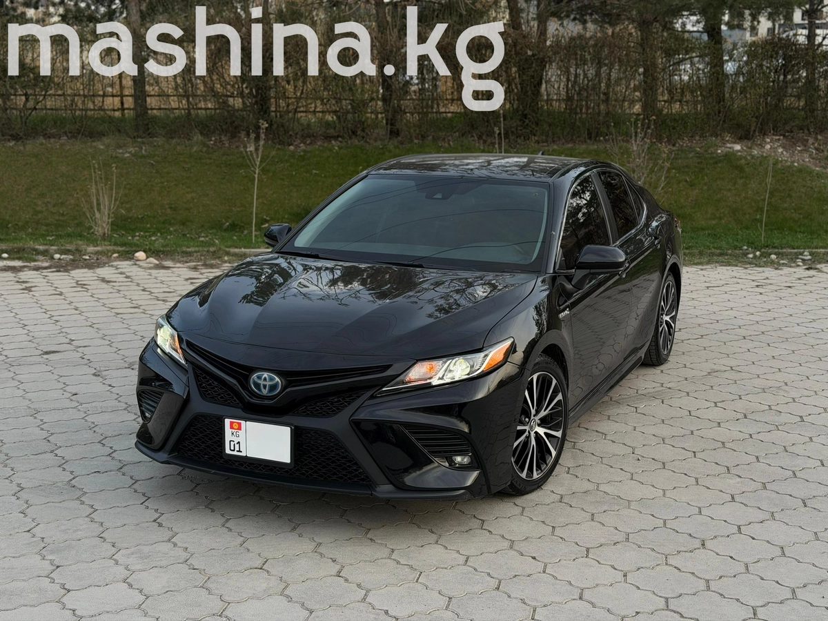 Toyota Camry VIII (XV70) 2018