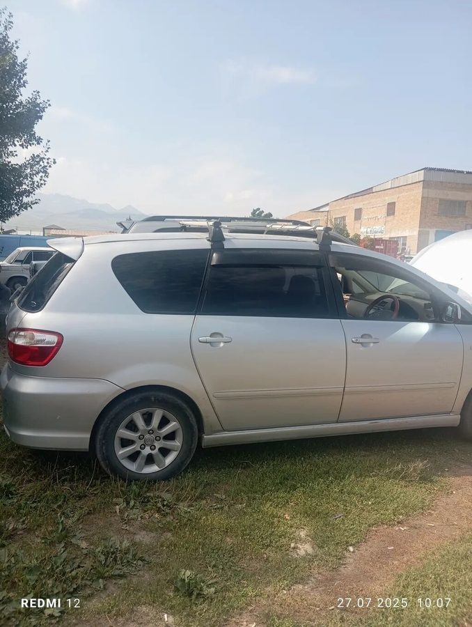 Toyota Ipsum