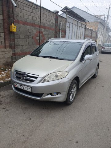 Honda FR-V