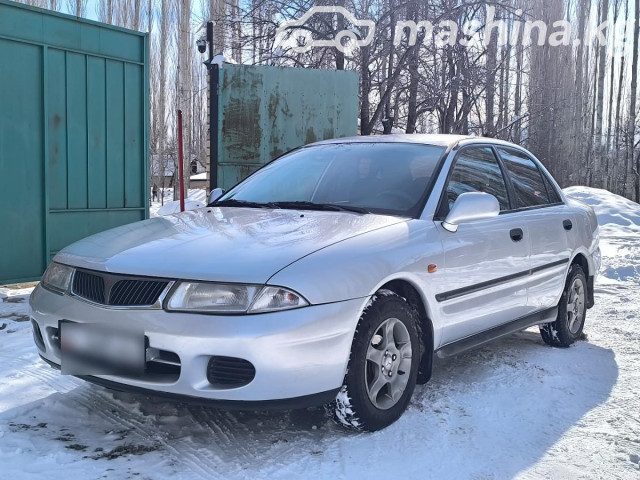 Mitsubishi Carisma