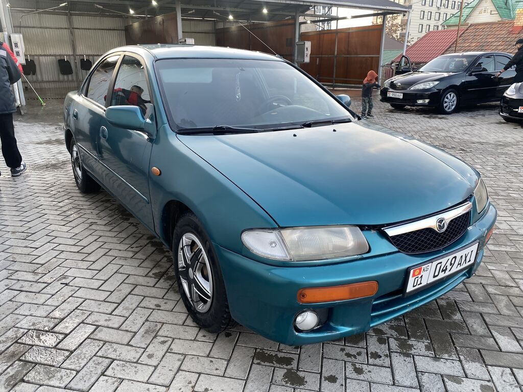 Mazda 323