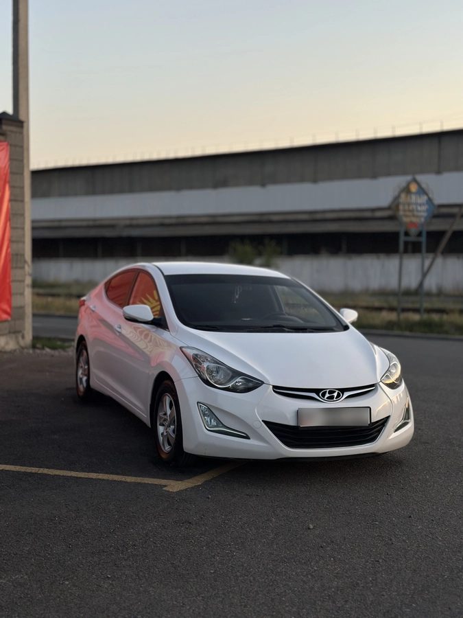 Hyundai Avante V 2014