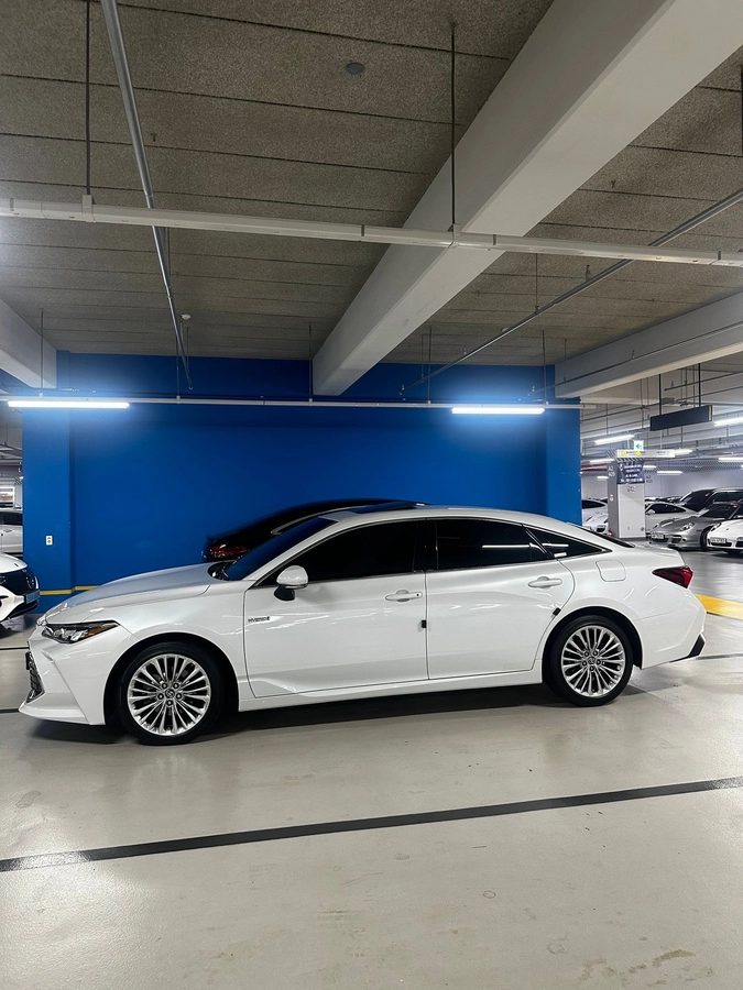 Toyota Avalon V 2019
