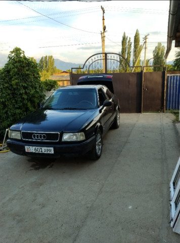 Audi 80