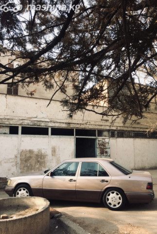 Mercedes-Benz W124