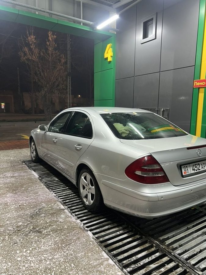 Mercedes-Benz E-Class
