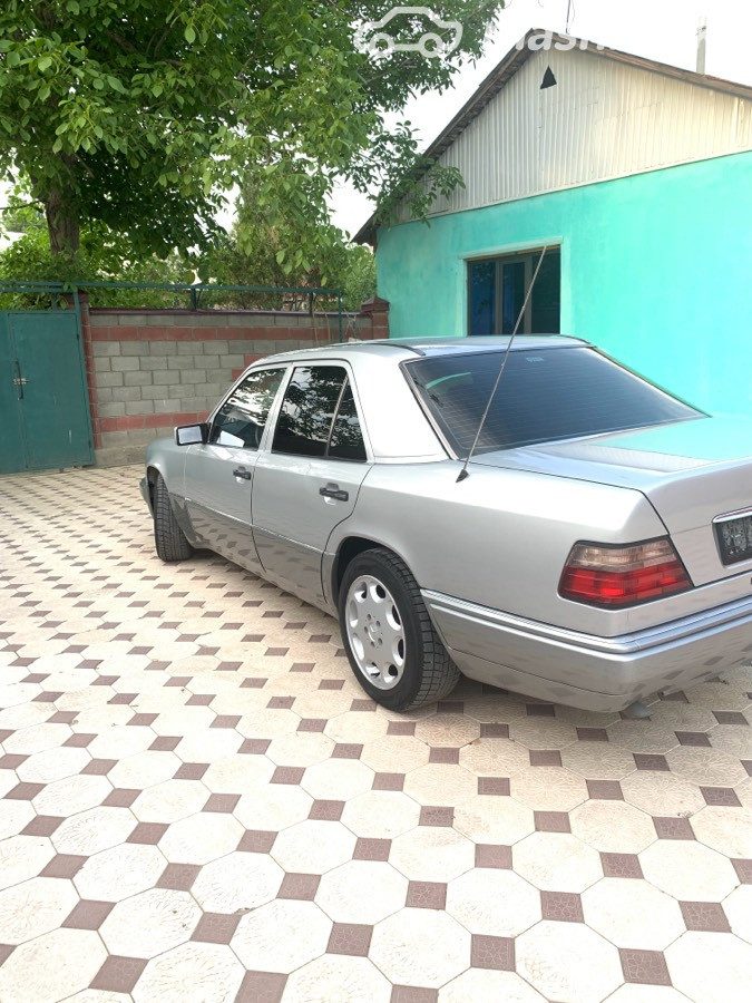 Mercedes-Benz E-Класс