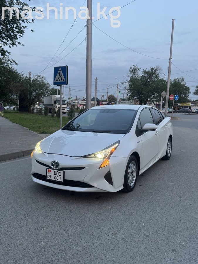 Toyota Prius IV (XW50) 2016