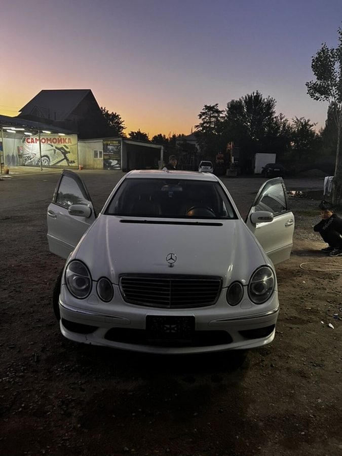 Mercedes-Benz E-Class