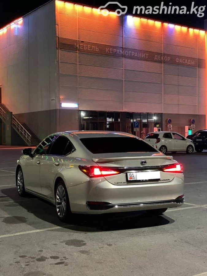 Lexus ES VII
