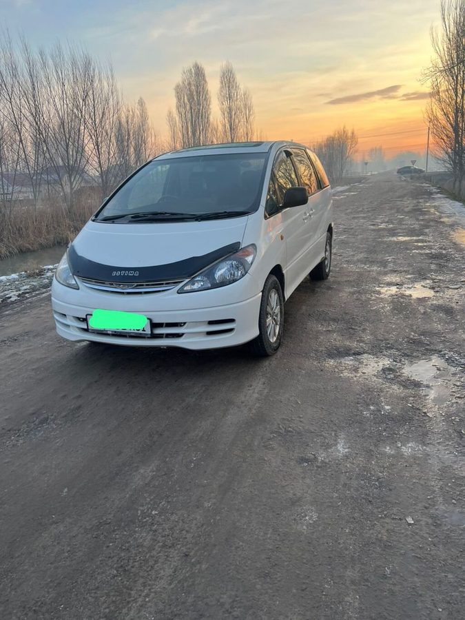 Toyota Estima