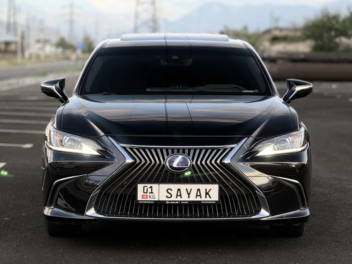 Lexus ES VII 300h 2.5hyb CVT