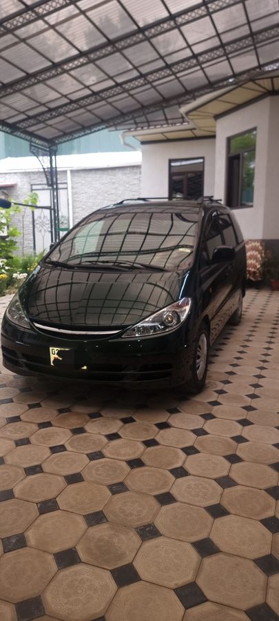 Toyota Ipsum