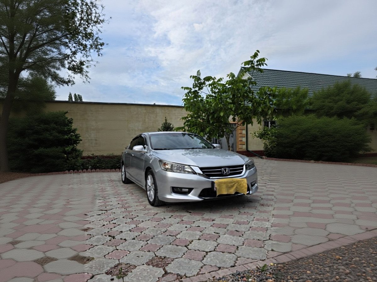 Honda Accord IX