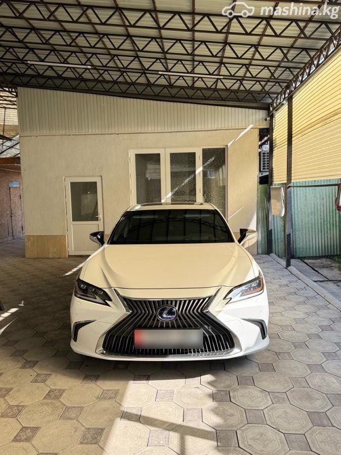 Lexus ES