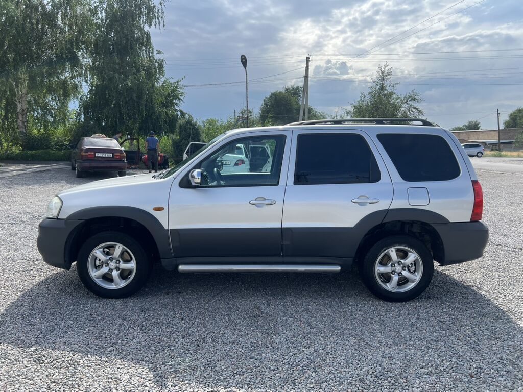 Mazda Tribute