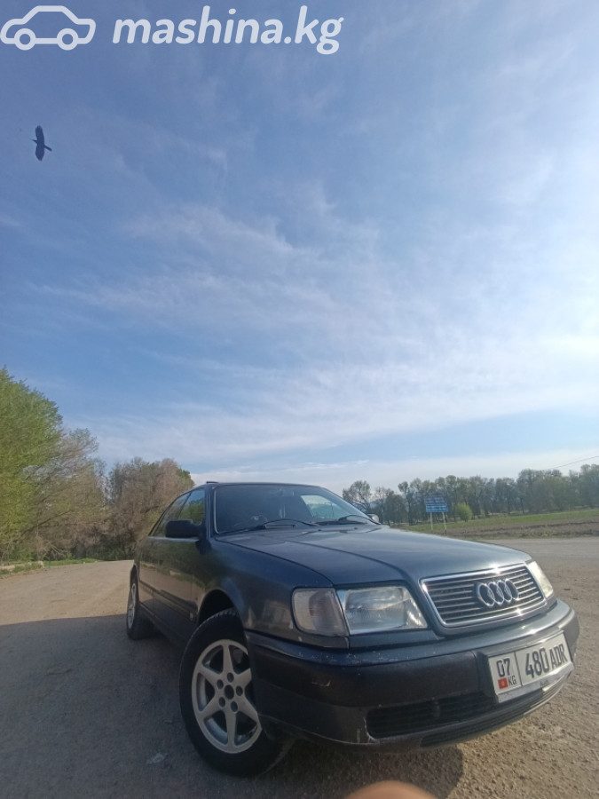 Audi 100