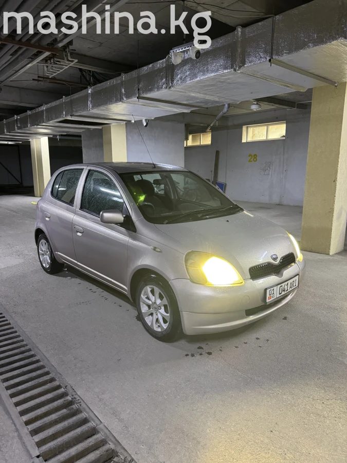 Toyota Vitz I (P10) 2001
