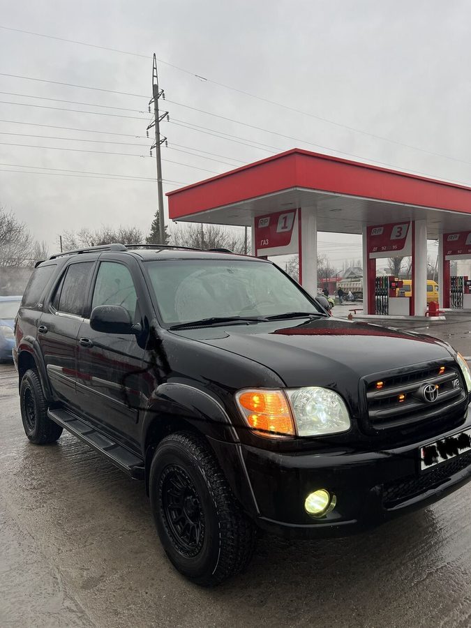 Toyota Sequoia