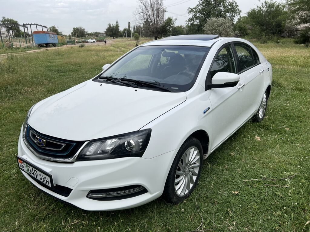 Geely Emgrand EV