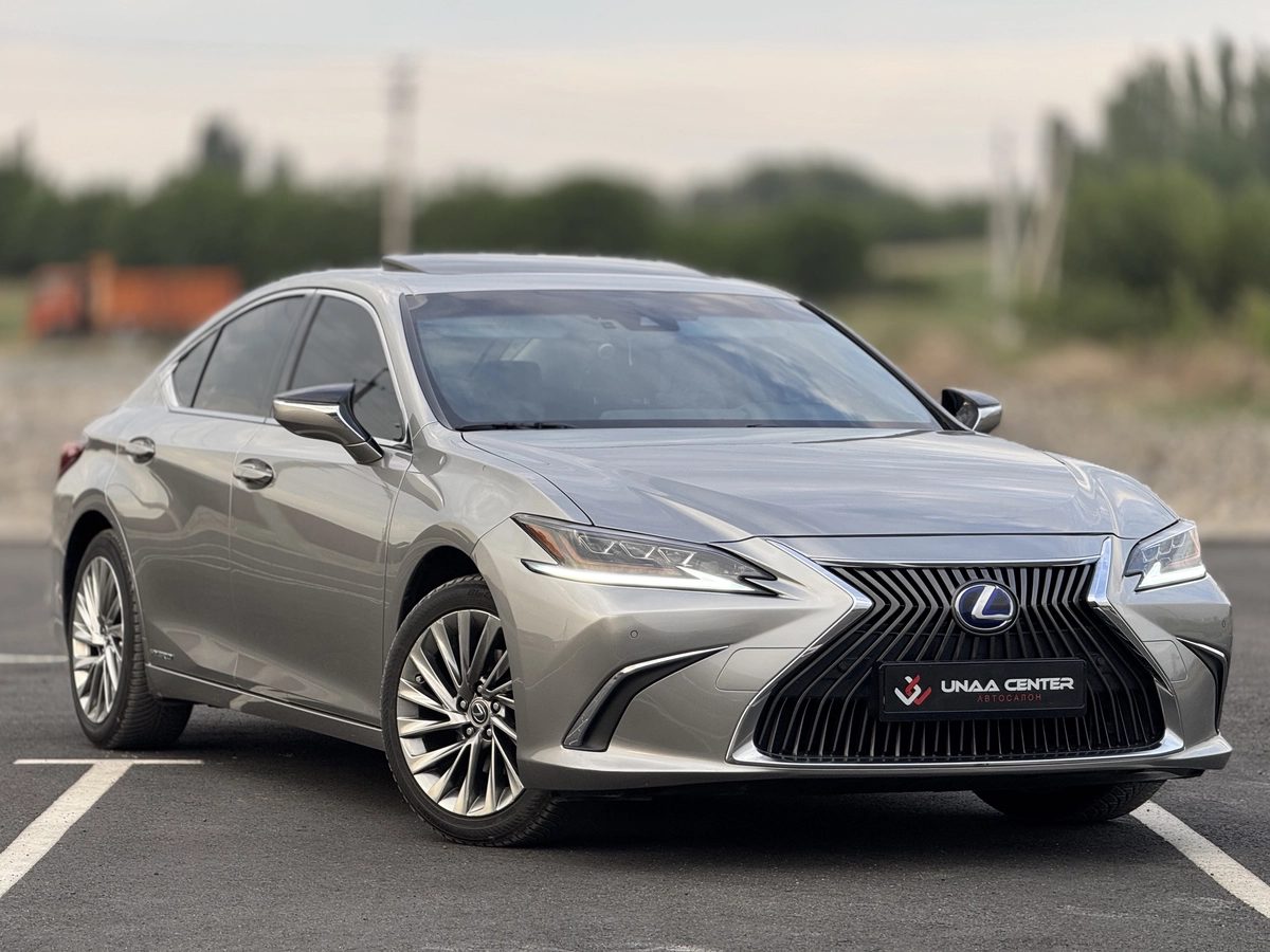 Lexus ES VII 2019