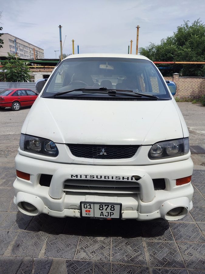 Mitsubishi Space Gear