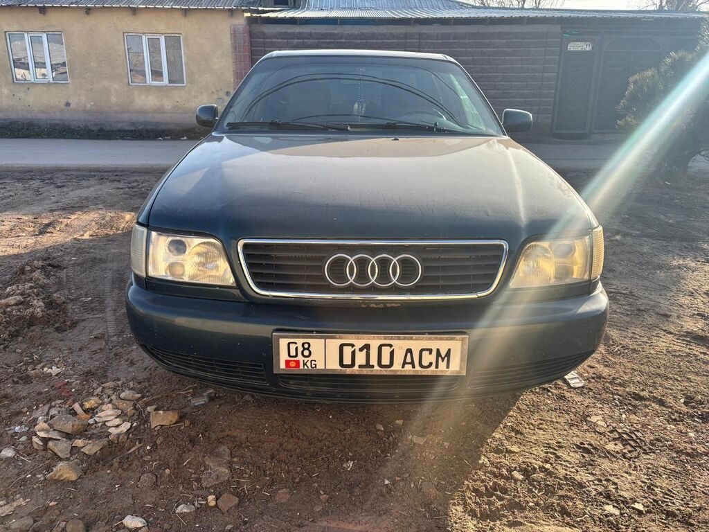 Audi 100
