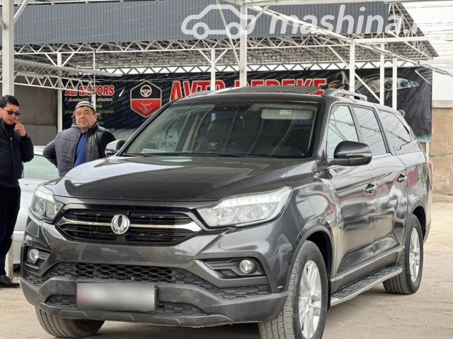 SsangYong Rexton Sports