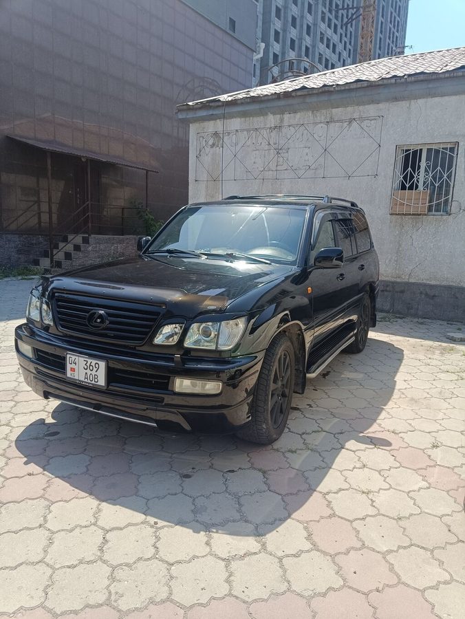Lexus LX