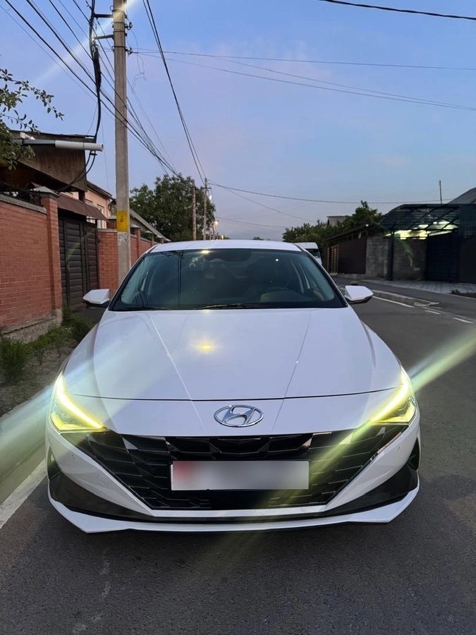 Hyundai Avante VII 2021