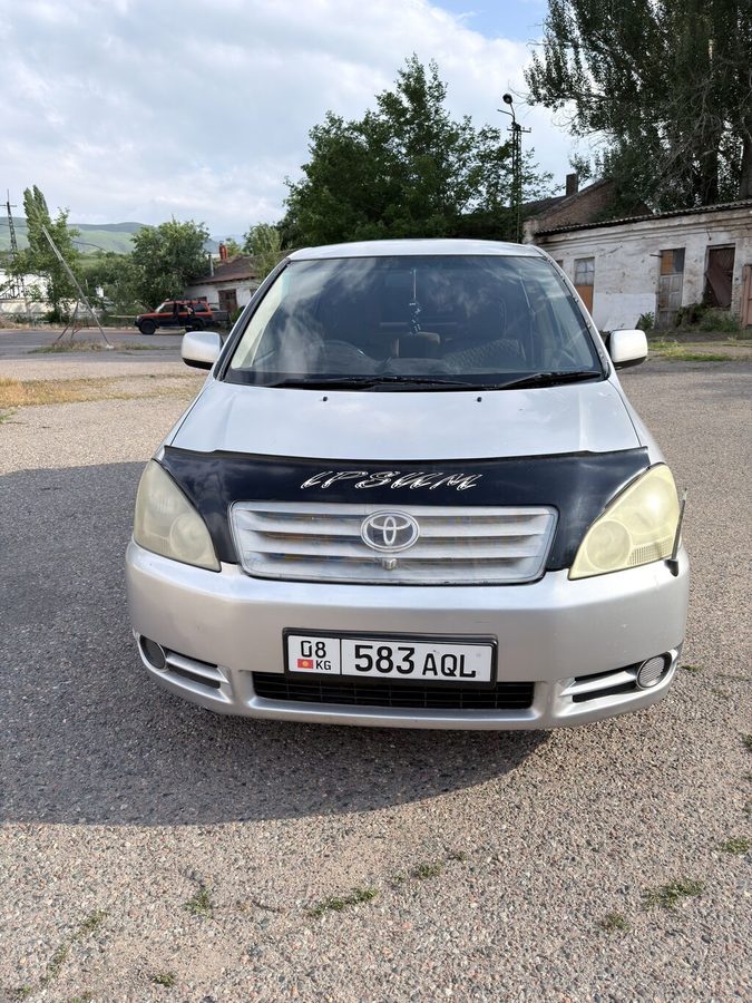 Toyota Ipsum