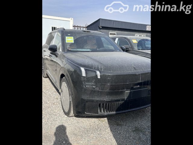 Lynk &amp; Co 900