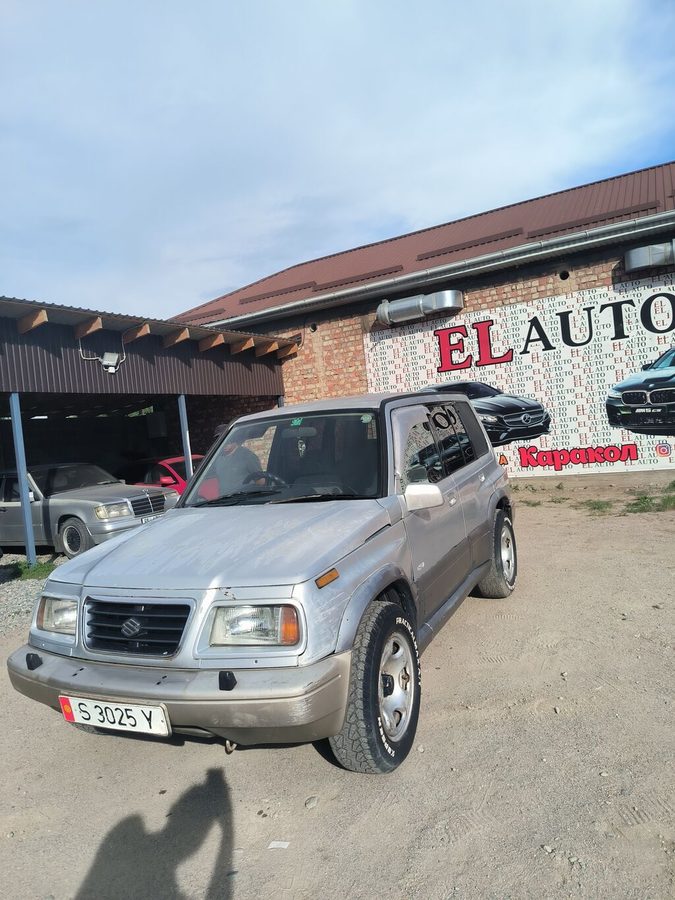 Suzuki Escudo