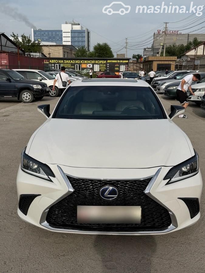 Lexus ES