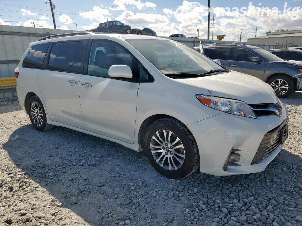 Toyota Sienna III Рестайлинг 2
