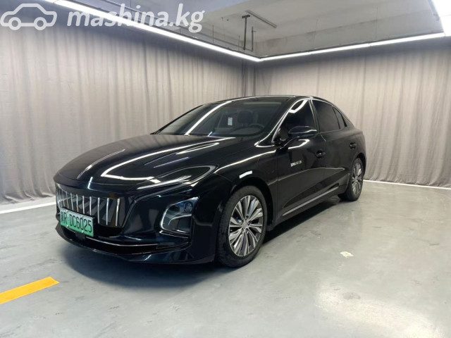 Hongqi E-QM5