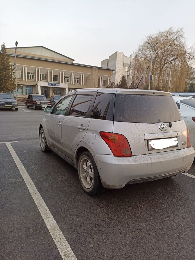 Toyota Ist