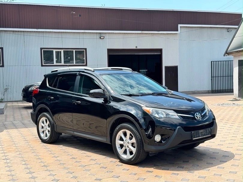 Toyota RAV4 IV (XA40) 2013