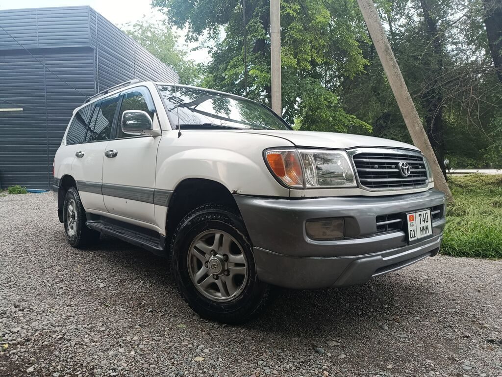 Toyota Land Cruiser